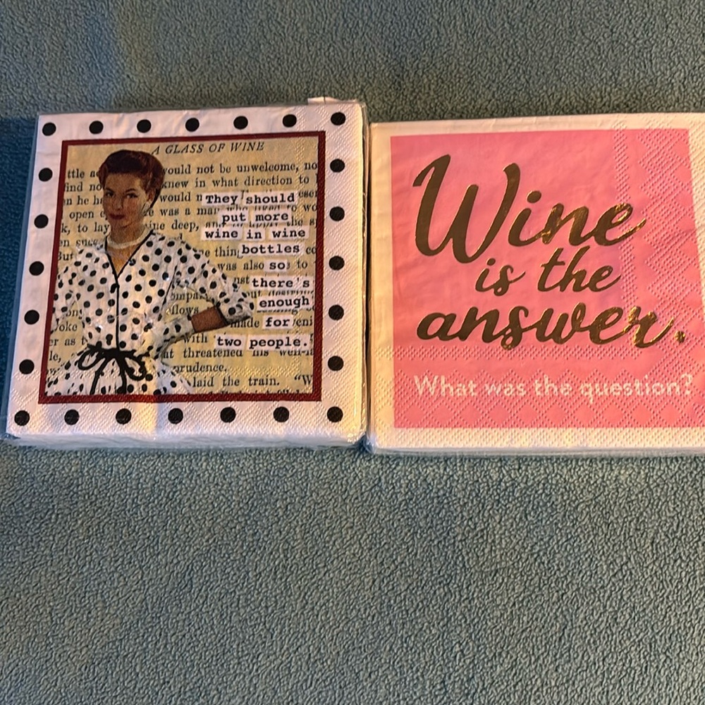 Set of paper cocktail napkins